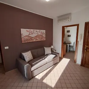 Le Del Cortile Apartament